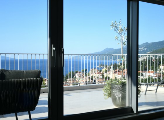 Balcón con vista al mar